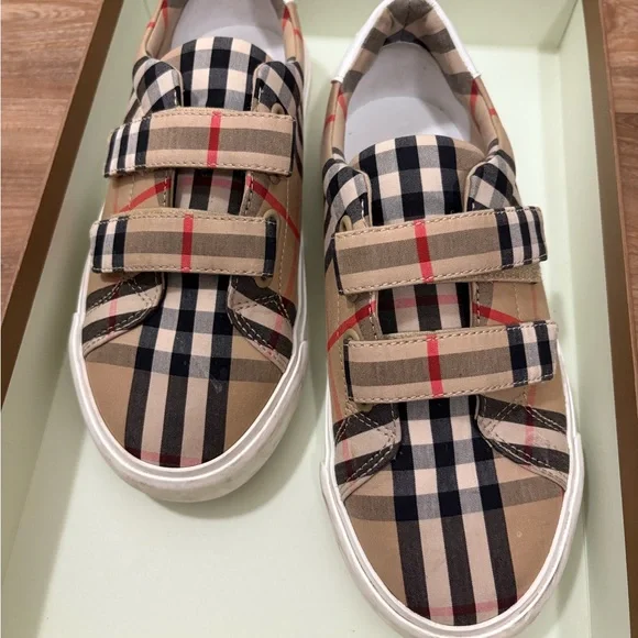 Burberry Kids Sneakers - Beige and Black